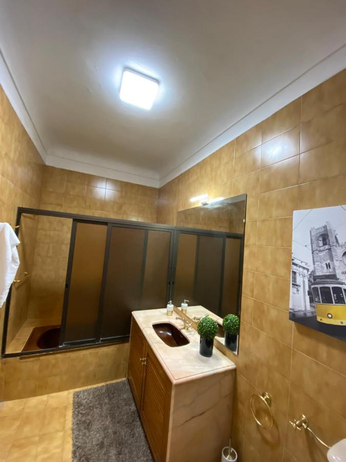 Blue Bairro Guesthouse Lisbon Exterior photo